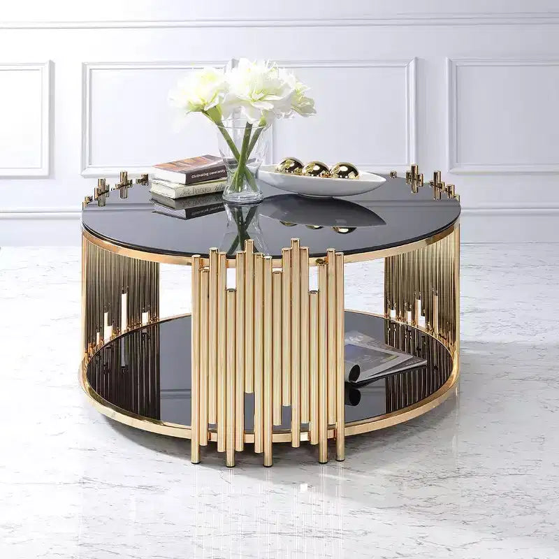 Tavolino Tanquin da 37" con piano in vetro nero e base rotonda dorata, vetro temperato, ripiano aperto
